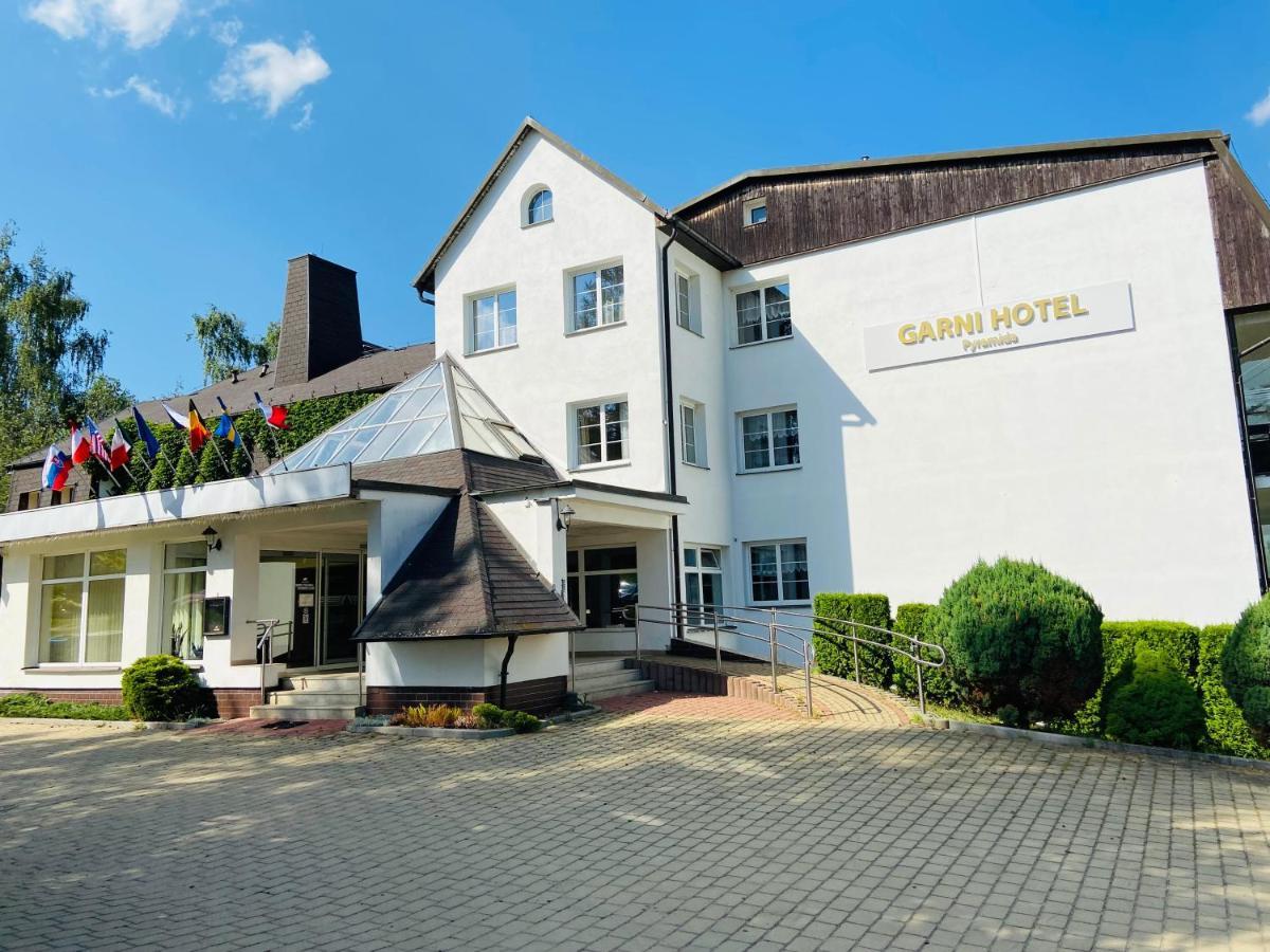 Garni Hotel Pyramida 海布 外观 照片