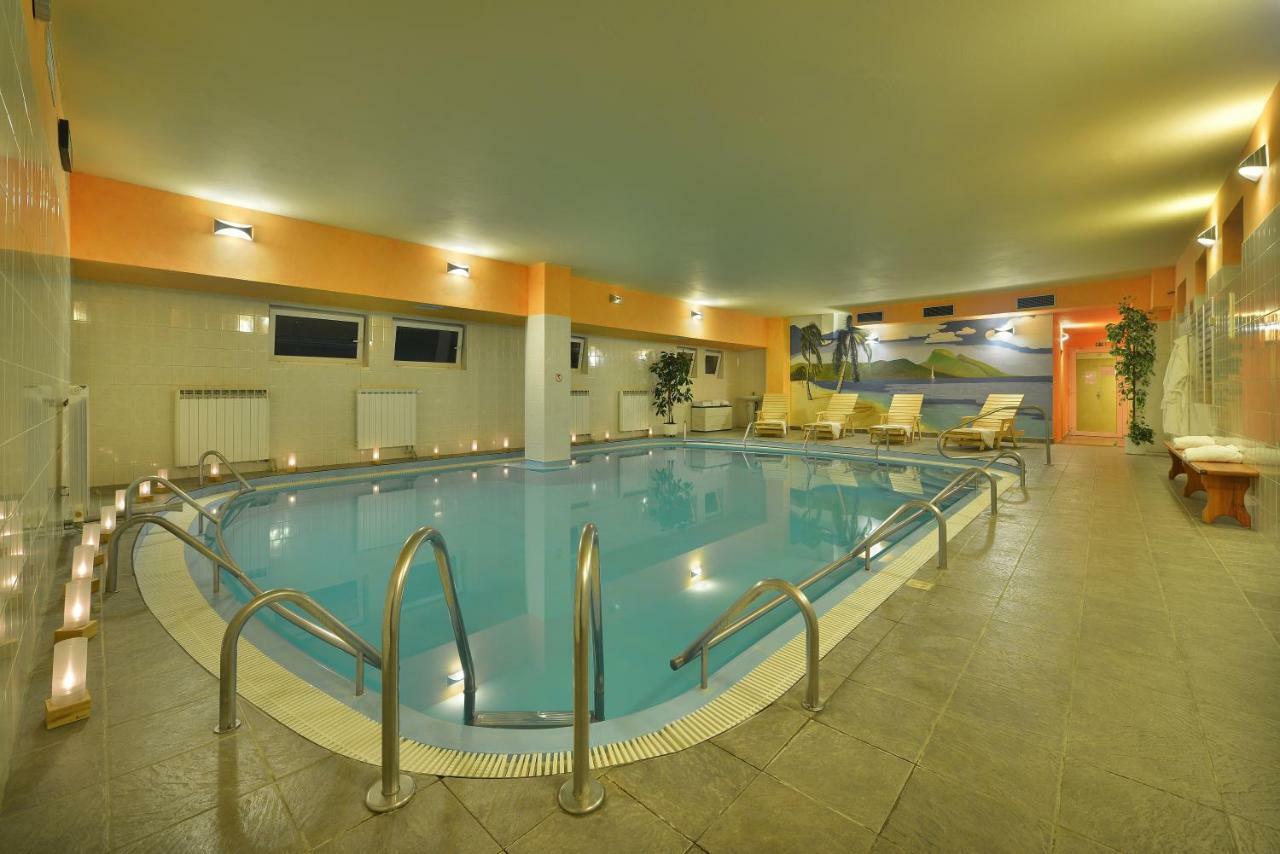 Garni Hotel Pyramida 海布 外观 照片